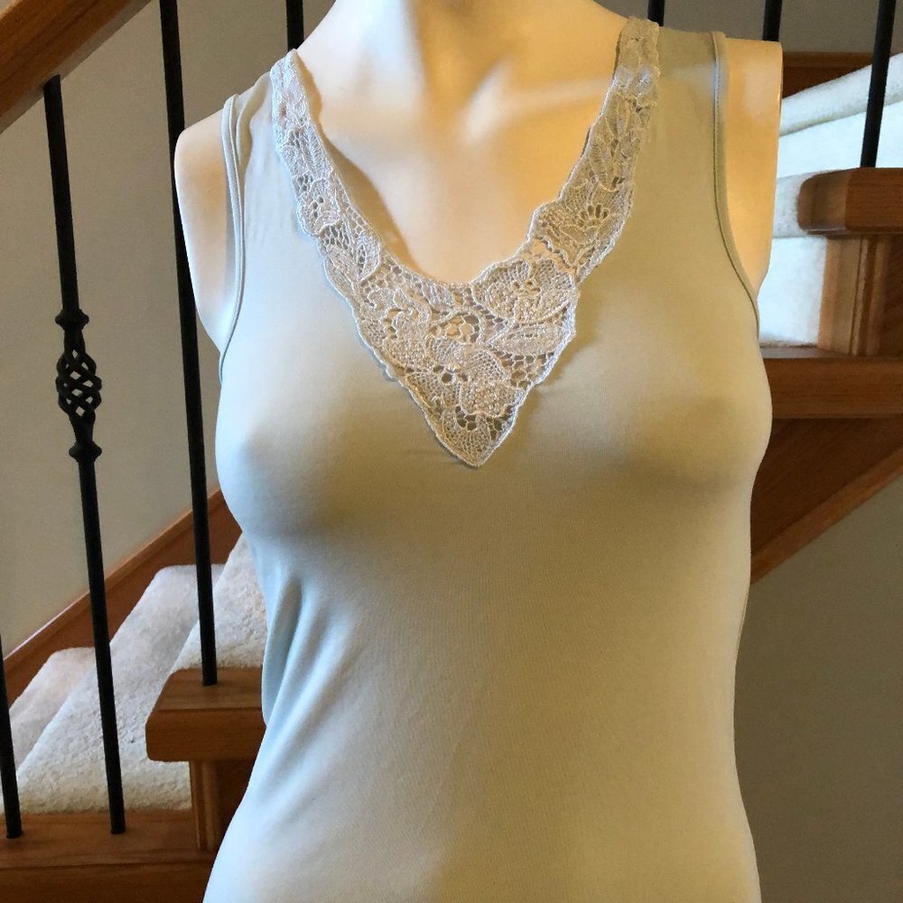 Nordstrom Intimates Sleeveless V Neck Modal SpandexTank Top Soft Green Sz M